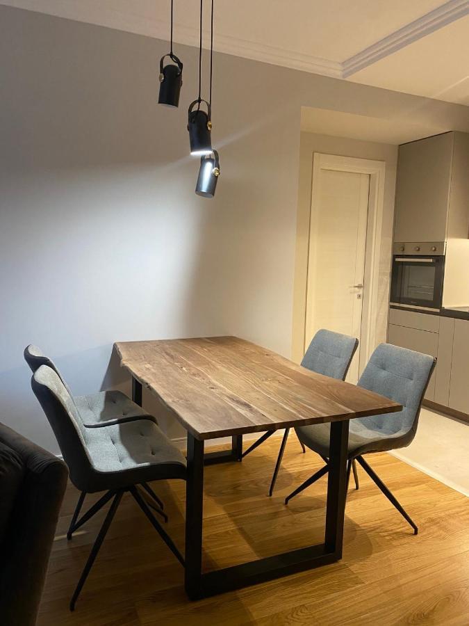 Apartman Vt Central Point Podgorica Exterior foto