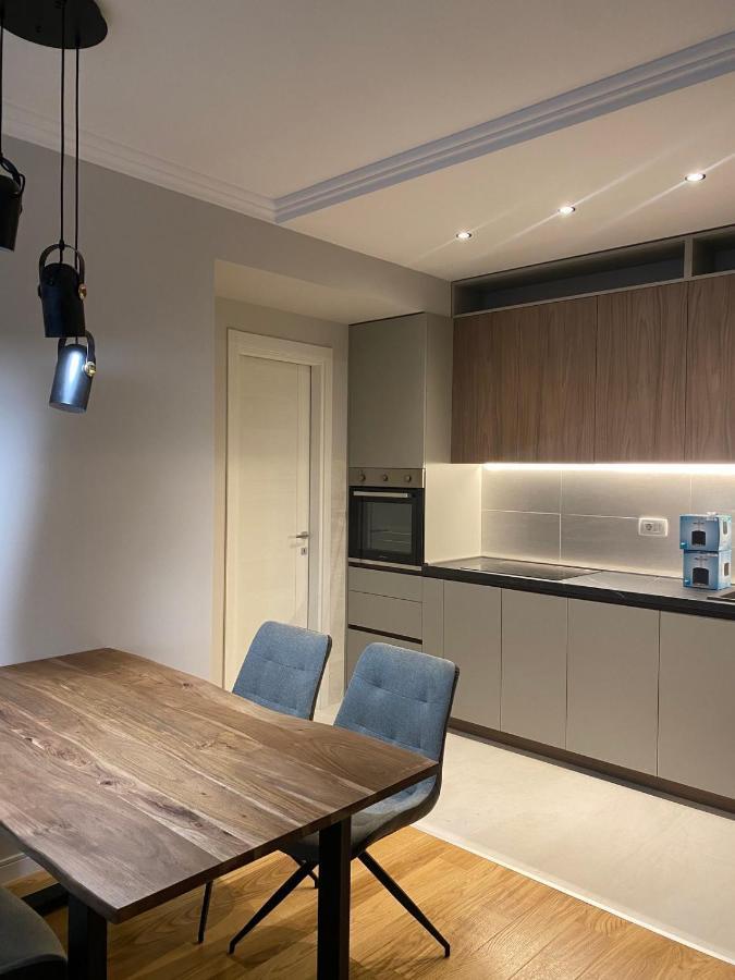 Apartman Vt Central Point Podgorica Exterior foto